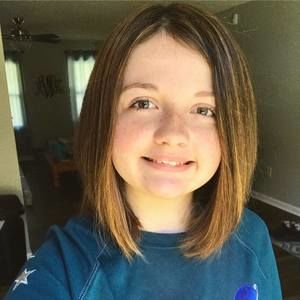 Meet your Posher, Kayley